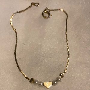 Gold tone Tiny Heart and Beaded Bracelet.